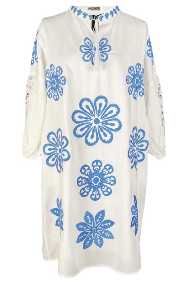 Rochie traditionala alba, dama R24, alb crystal/albastru