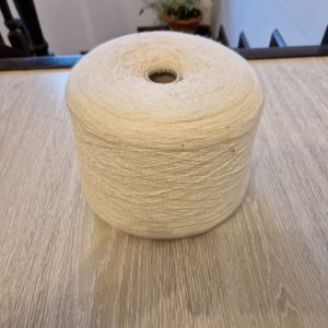 Fir de PNA 100% pentru tricotat Culoare Ecru